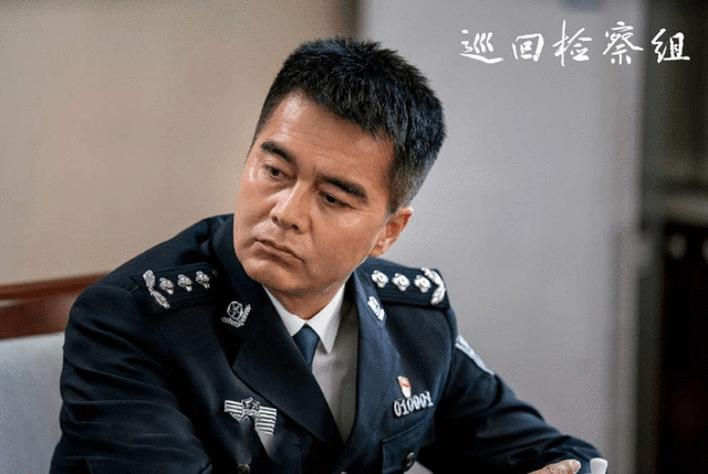 《巡回检察组》男戏骨太多，女一韩雪显苍白，