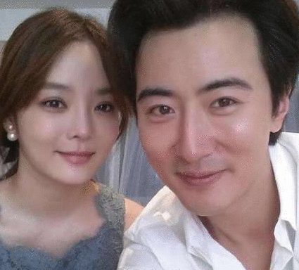 两段婚姻失败，产后抑郁，抚养3岁儿子，蔡琳终