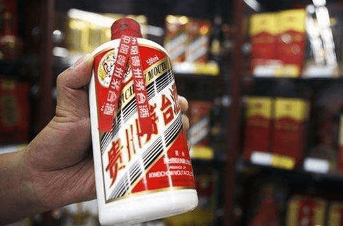 深一度 | 1499元一瓶的茅台究竟被谁“抢走”了