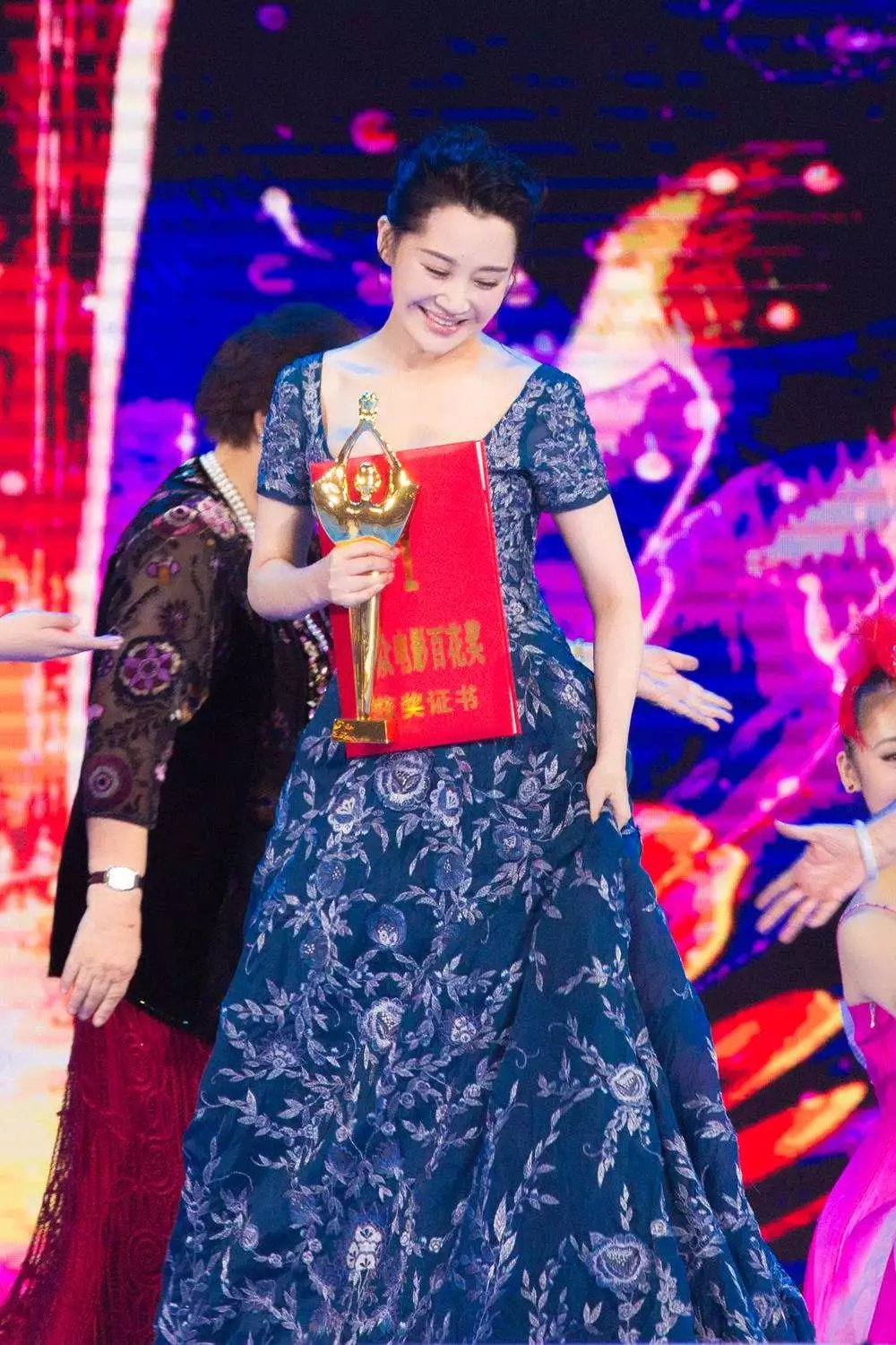 7千字！盘点金庸影视作品中最成功的10大女星，