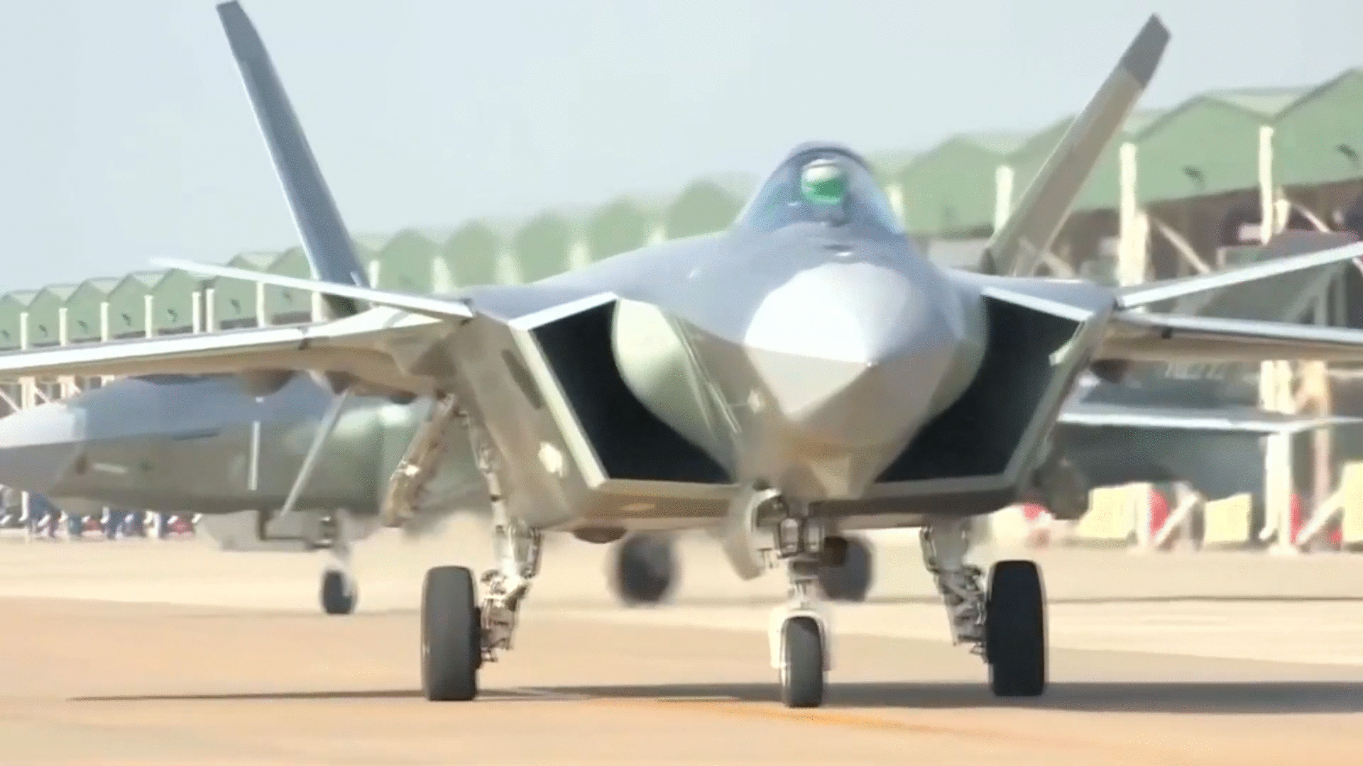 歼-20成功首飞十周年,俄罗斯专家透露生产和服