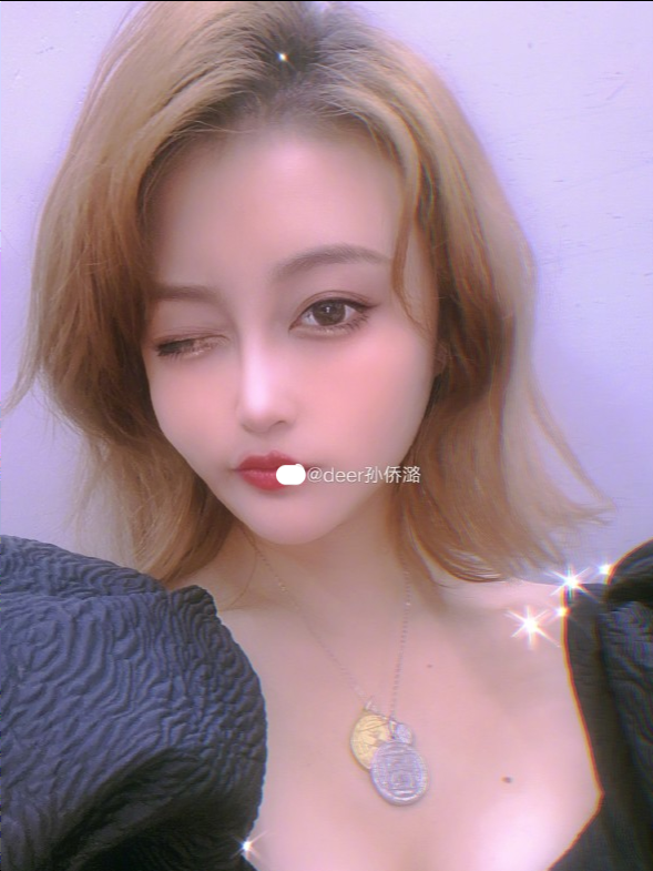 孙侨潞猝逝前自曝曾遭校园暴力，同学发文悼念