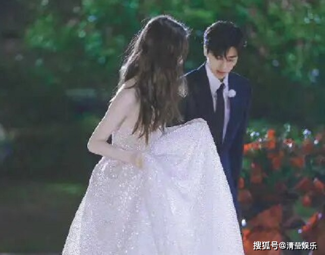 杨颖否认“小三”后续：李菲儿《浪姐2》镜头被