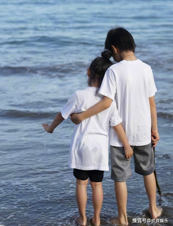 孙俪晒老公视角美照甜如少女，邓超单膝跪地为