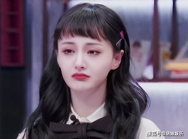 金晨粉丝忍不了了，骂郑爽“疯批美人”，没见