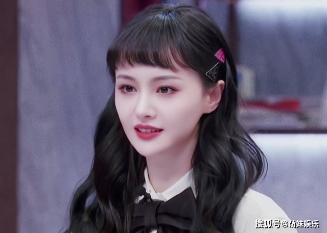 金晨粉丝忍不了了，骂郑爽“疯批美人”，没见