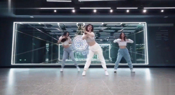 生日当天宣布出道，姚安娜不止是华为二公主，